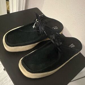 Clark’s Wallabee Cup
Black Nubuck